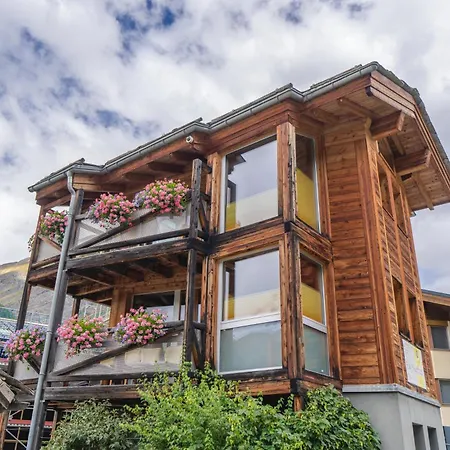 Schwalbennest 采尔马特